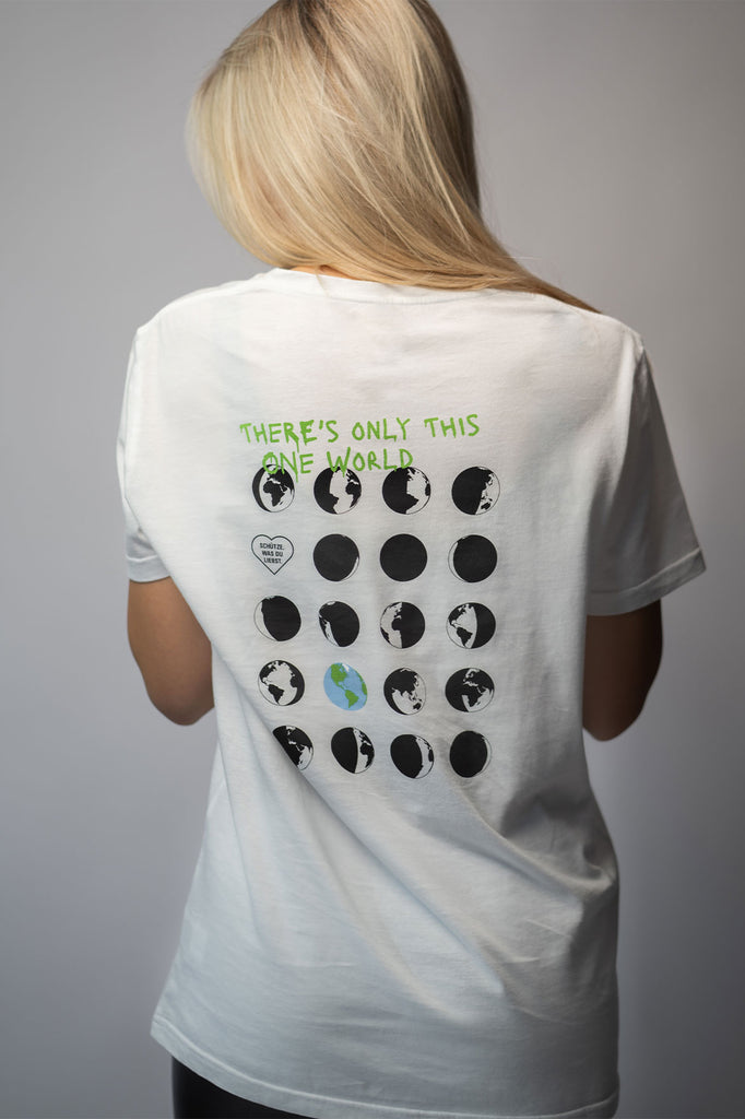 ["CosmosDirekt x PHYNE One World Unisex T-Shirt Nr.3"]